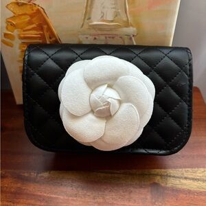 Nwot Faux leather crossbody/belt bag.